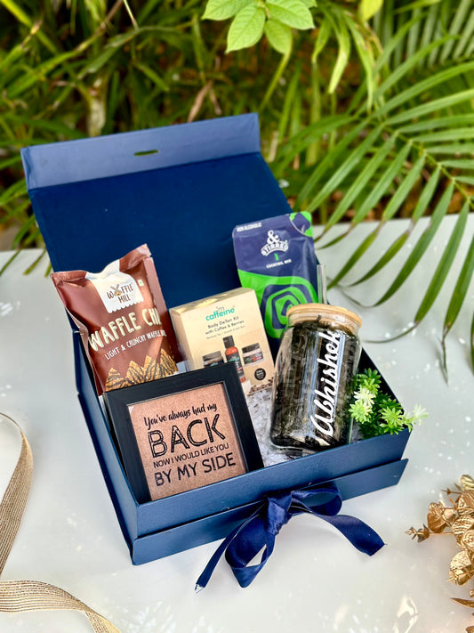 Signature Groomsman Hamper